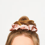 Giovanni scrunchie in woman's hair
