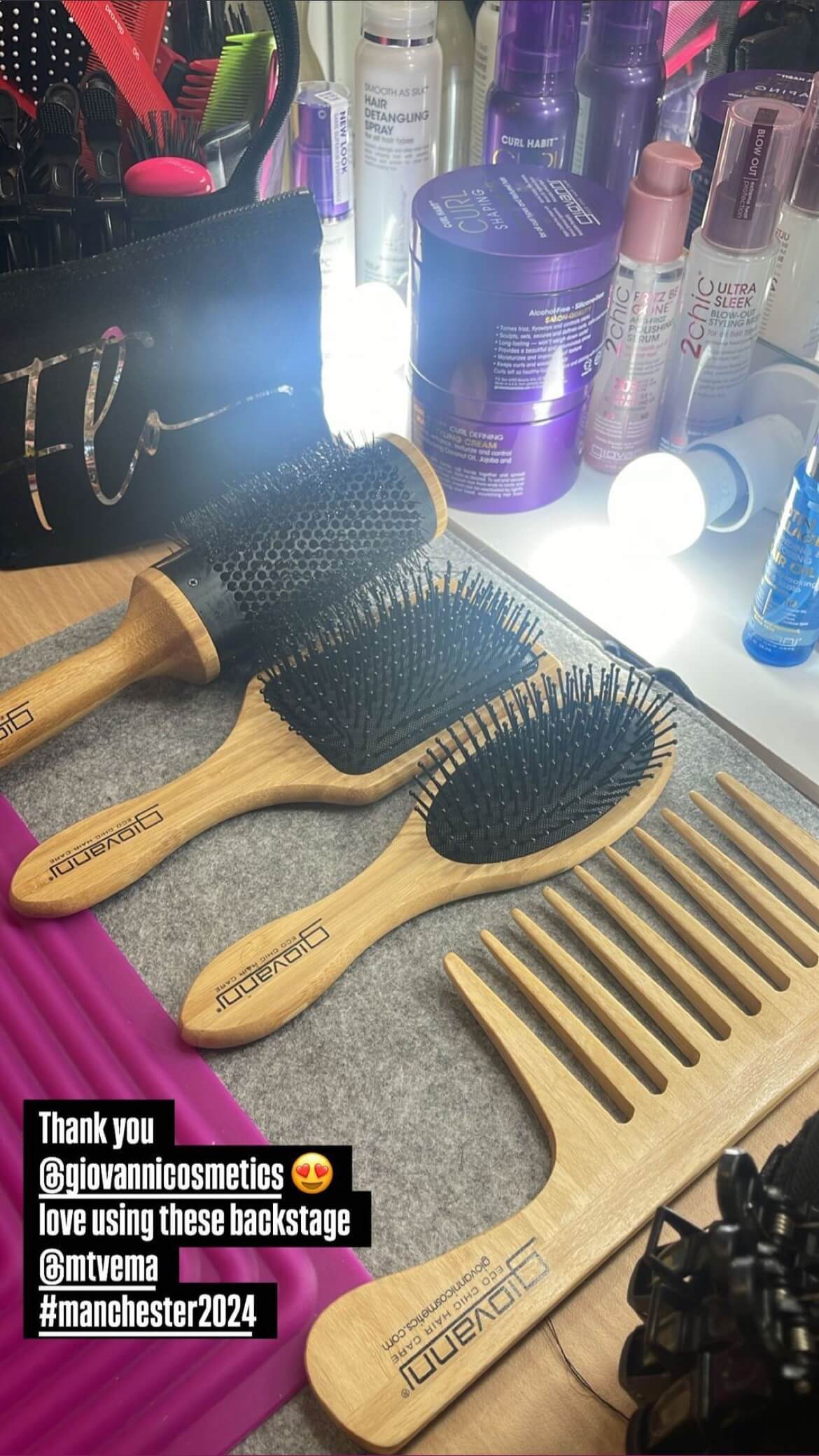 Giovanni Brushes and Comb backstage