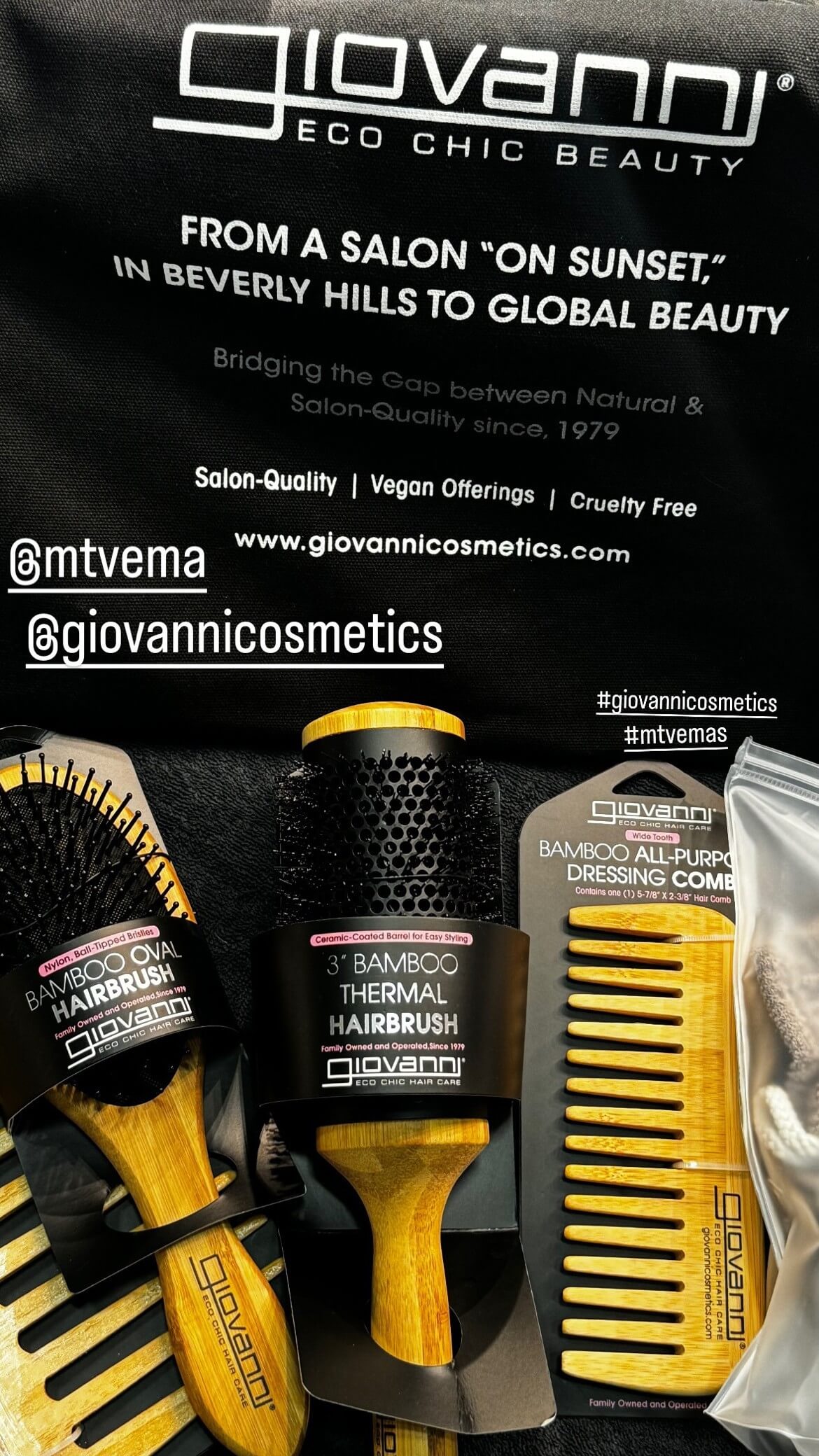 Giovanni brushes